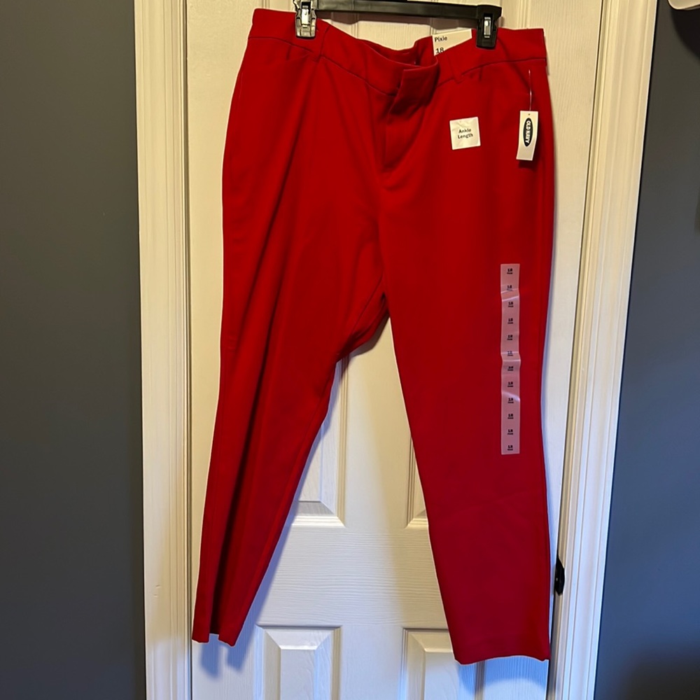 Brand New - Ankle Length Old Navy Pixie - Red - Size 18